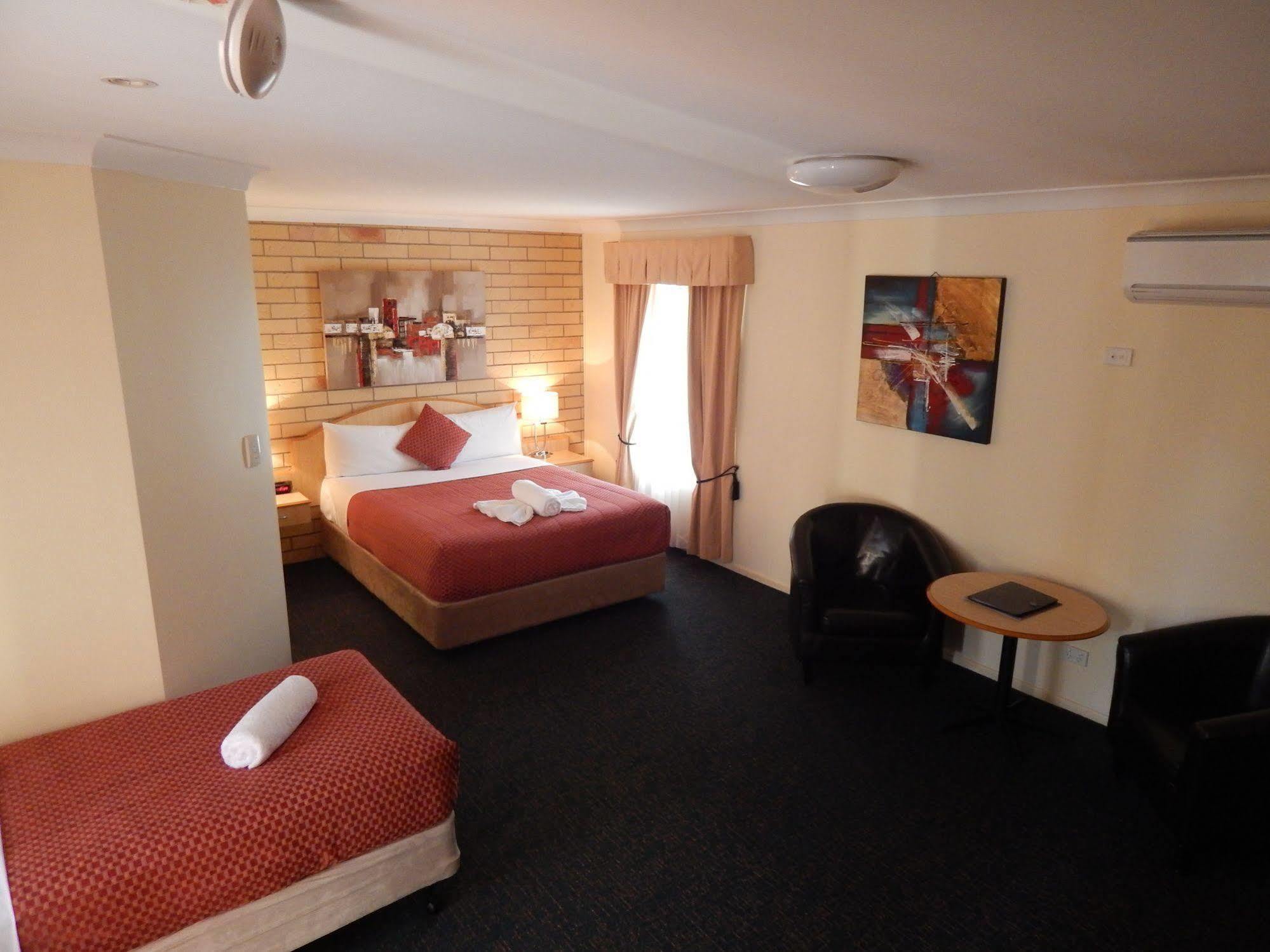 Cotswold Motor Inn Toowoomba Eksteriør billede