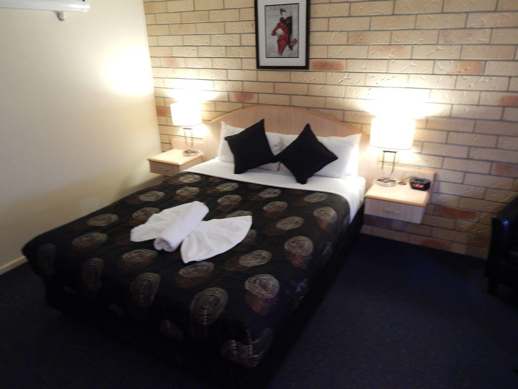 Cotswold Motor Inn Toowoomba Eksteriør billede
