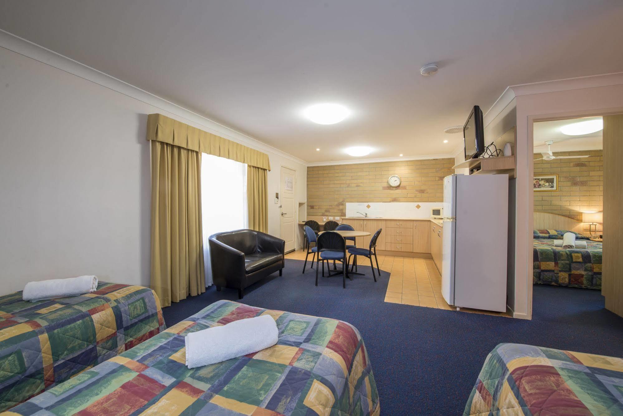 Cotswold Motor Inn Toowoomba Eksteriør billede