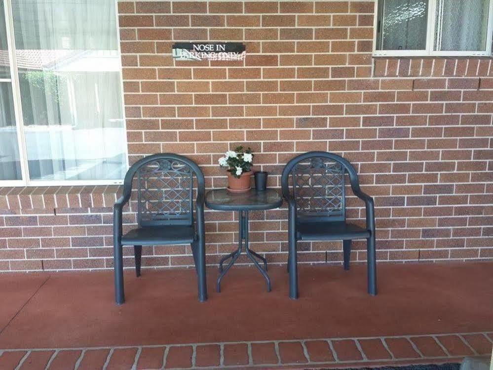Cotswold Motor Inn Toowoomba Eksteriør billede